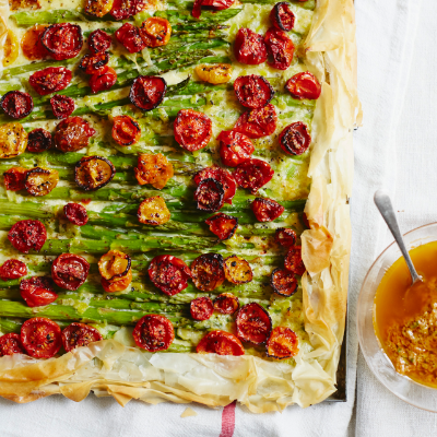 anna-jones-sticky-roasted-tomato-rosemary-and-asparagus-tart-with-tomato-dressing